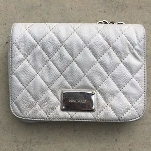 3/$20 - Nine West Light Gray Crossbody